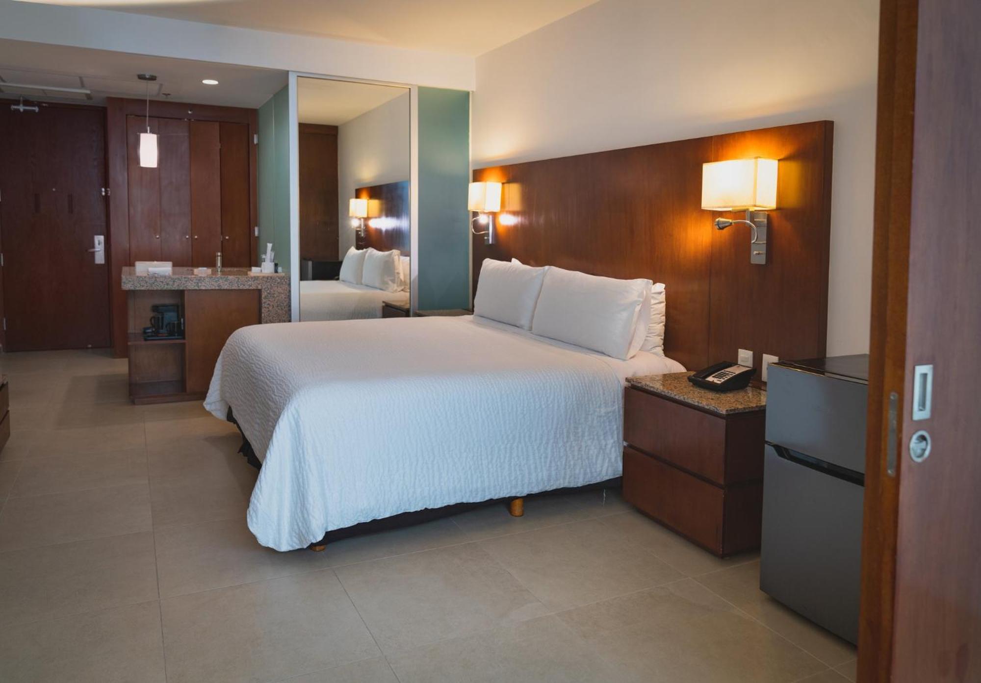 Fiesta Inn Playa Del Carmen Kültér fotó
